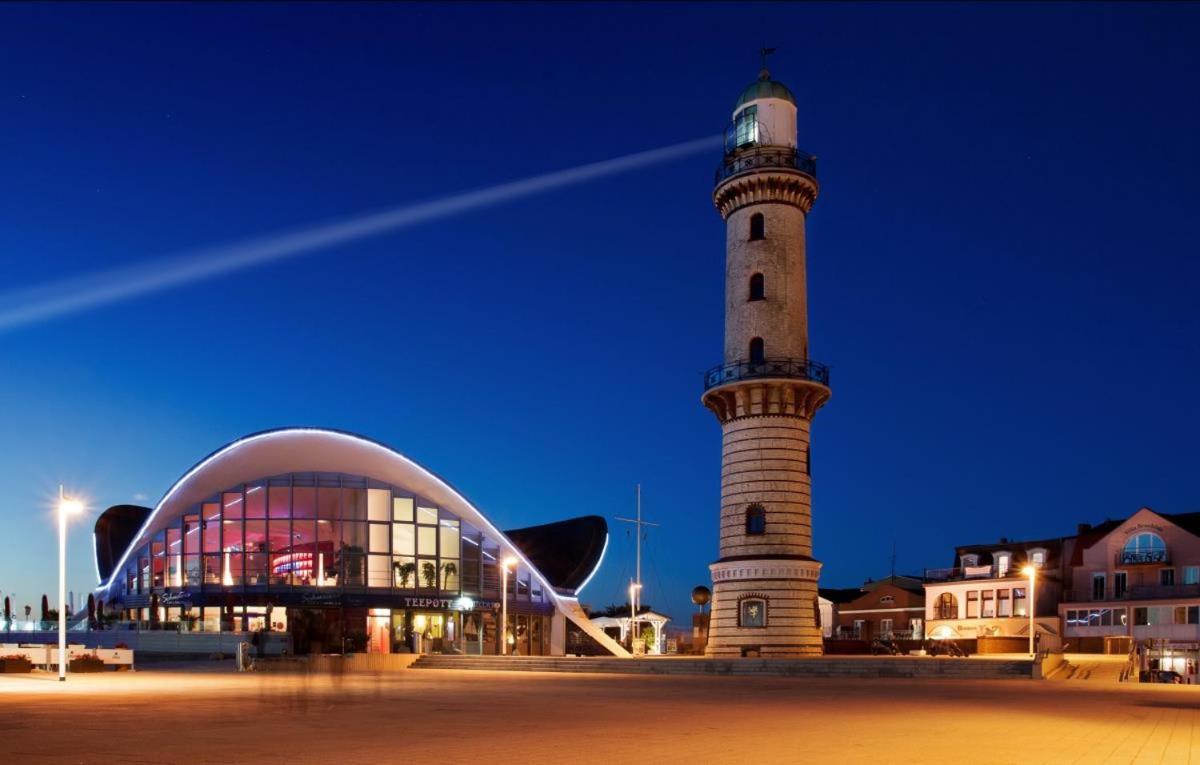 Lotsenhaus/Ostseetoern Rostock Dış mekan fotoğraf