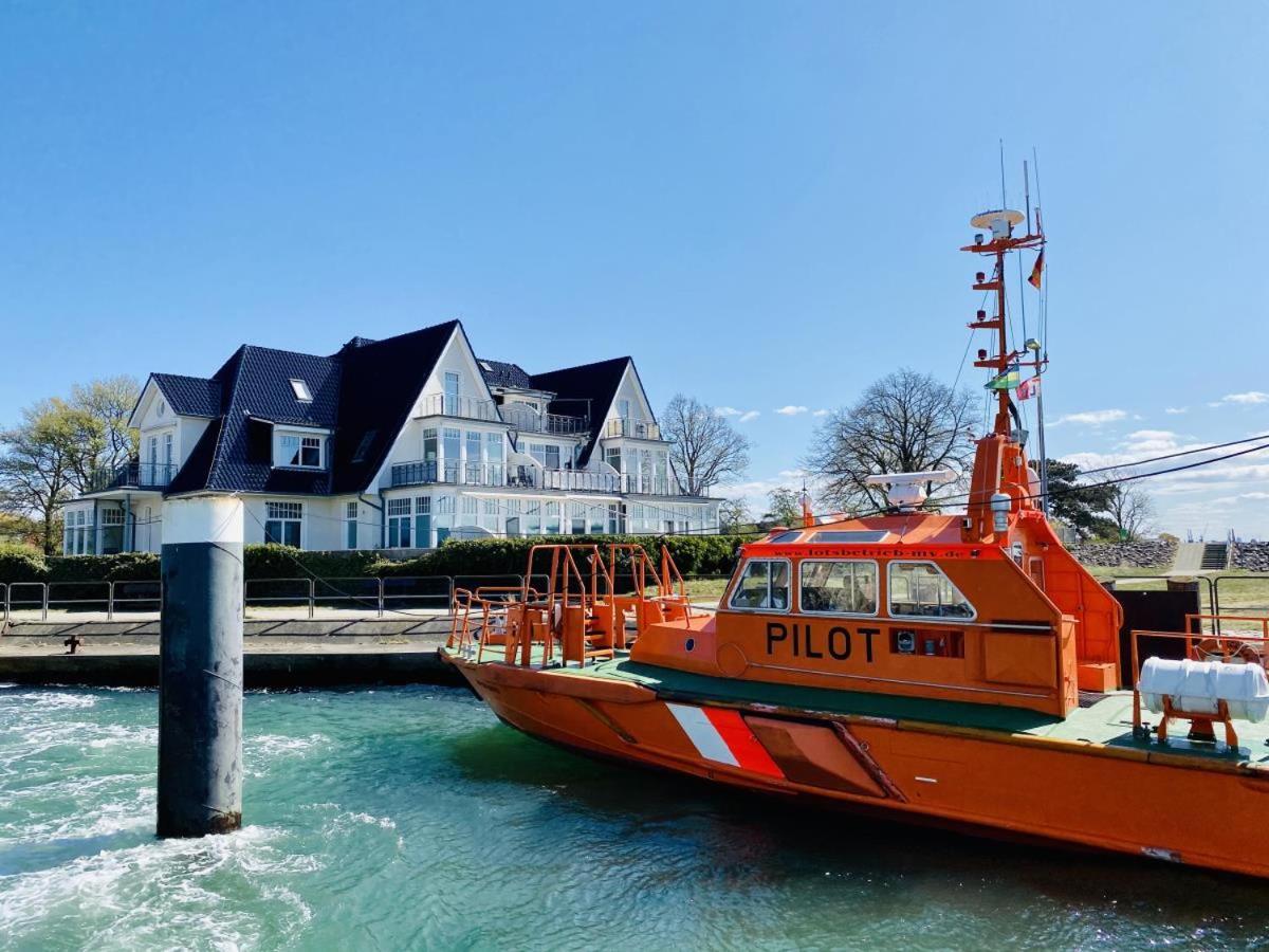 Lotsenhaus/Ostseetoern Rostock Dış mekan fotoğraf